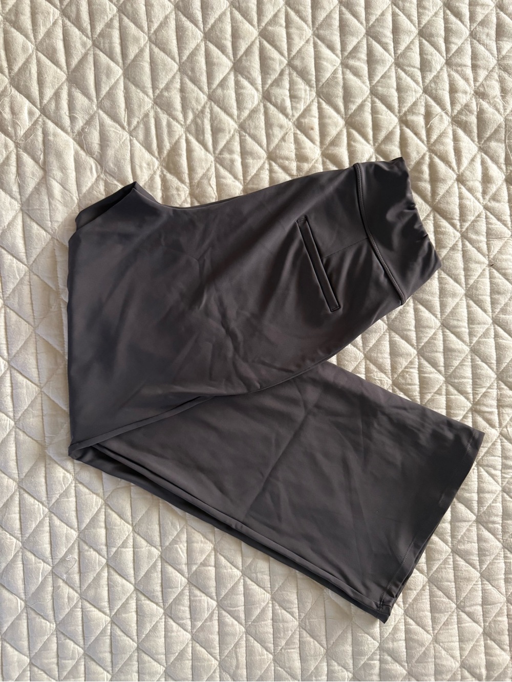HALARA Slate Gray High-Waist Legging Dress Pant